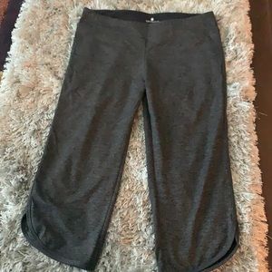 Woman yoga capris